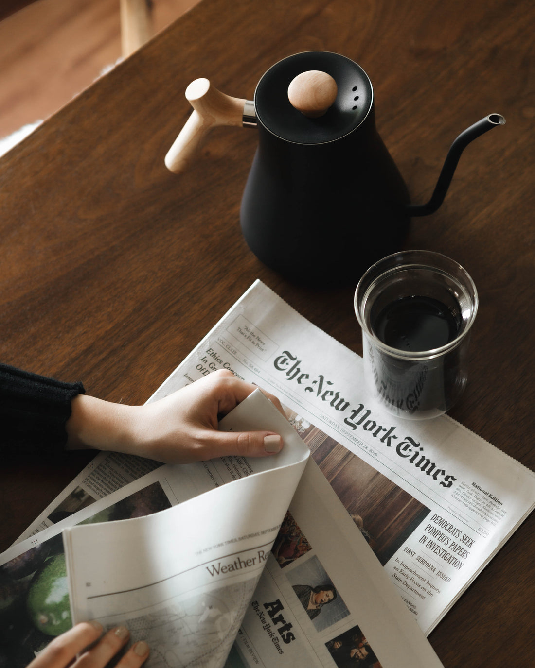 Fellow Stagg EKG 0.9L Kettle - Black and Maple