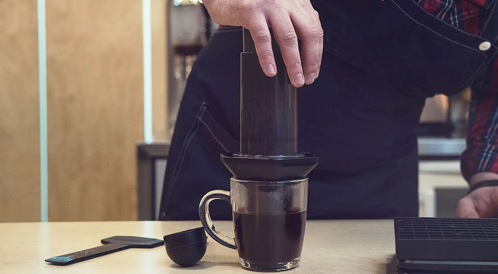 How to Use an AeroPress - The Complete Guide