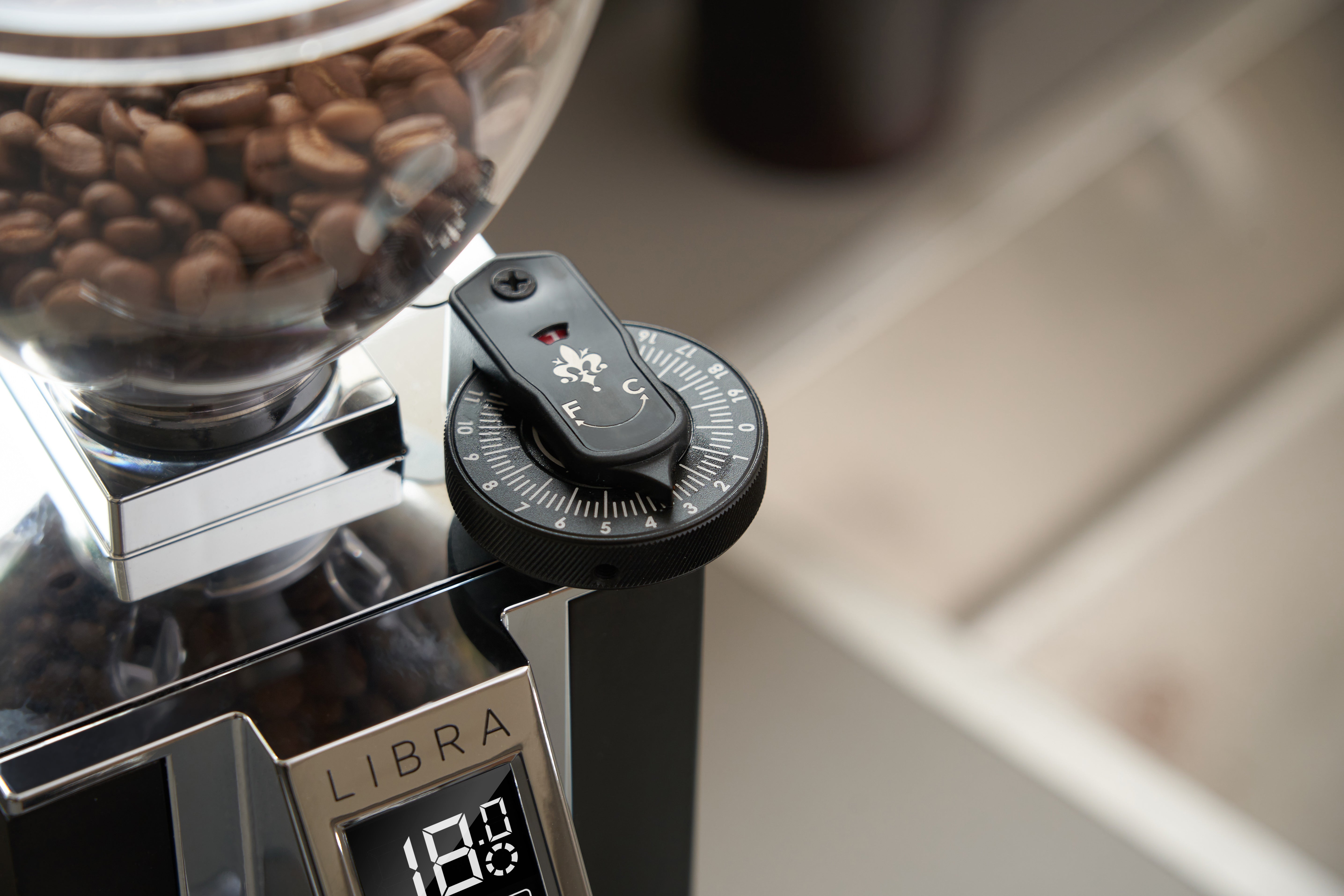 Eureka Mignon Libra AP Weight-Based Coffee Grinder – Whole Latte Love