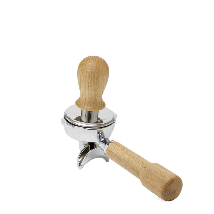 Wiedemann Wiedecent Tamper in Oak in Portafilter || Oak