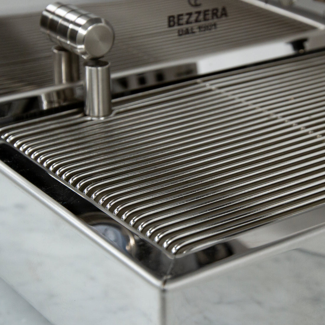 Bezzera BZ13 DE Rosso Espresso Machine - Special Edition