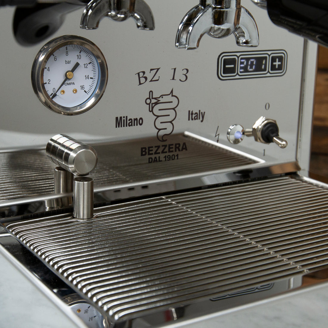 Bezzera BZ13 DE Rosso Espresso Machine - Special Edition