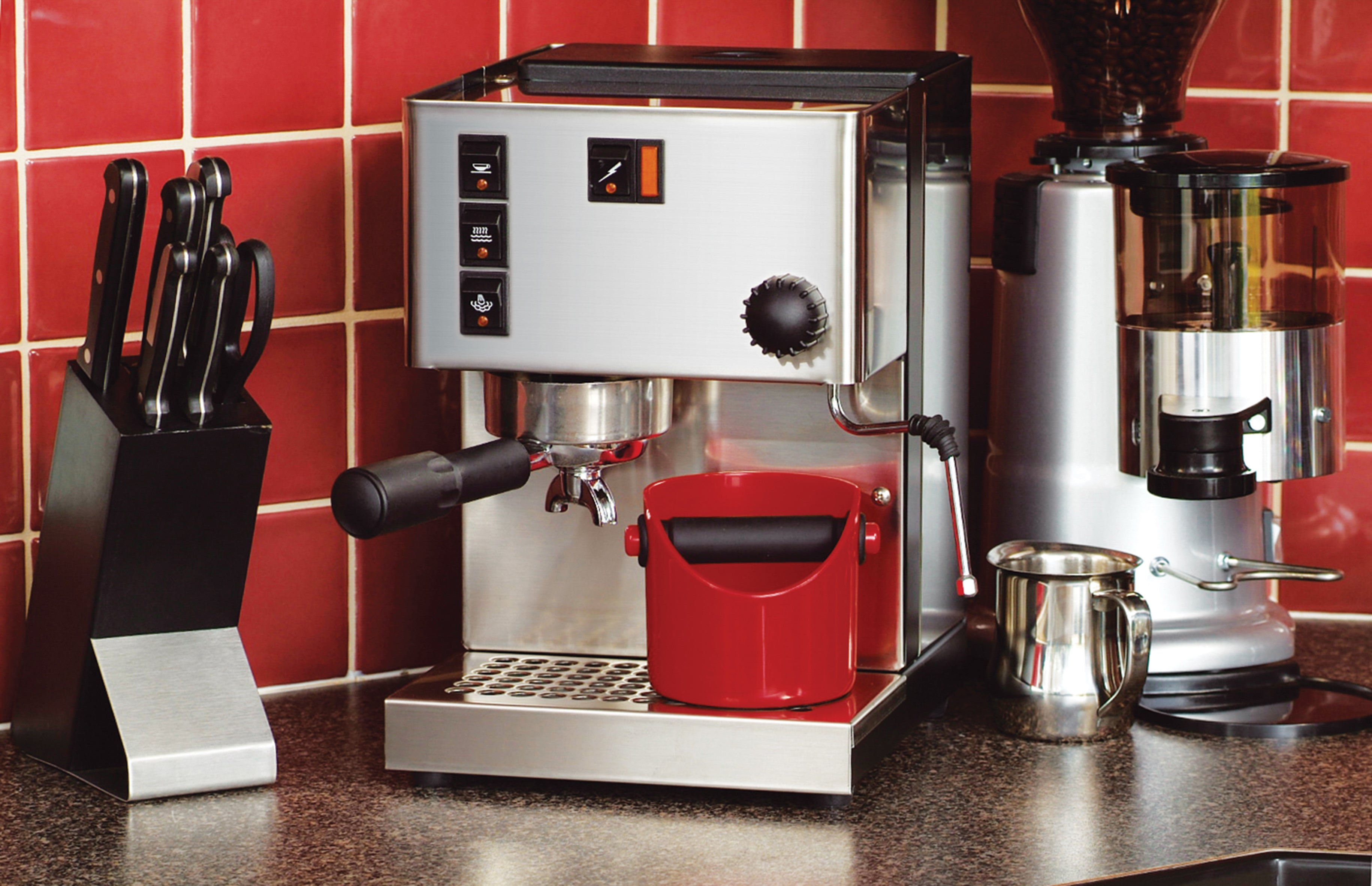 Dreamfarm Grindenstein Knock Box - Red – Whole Latte Love