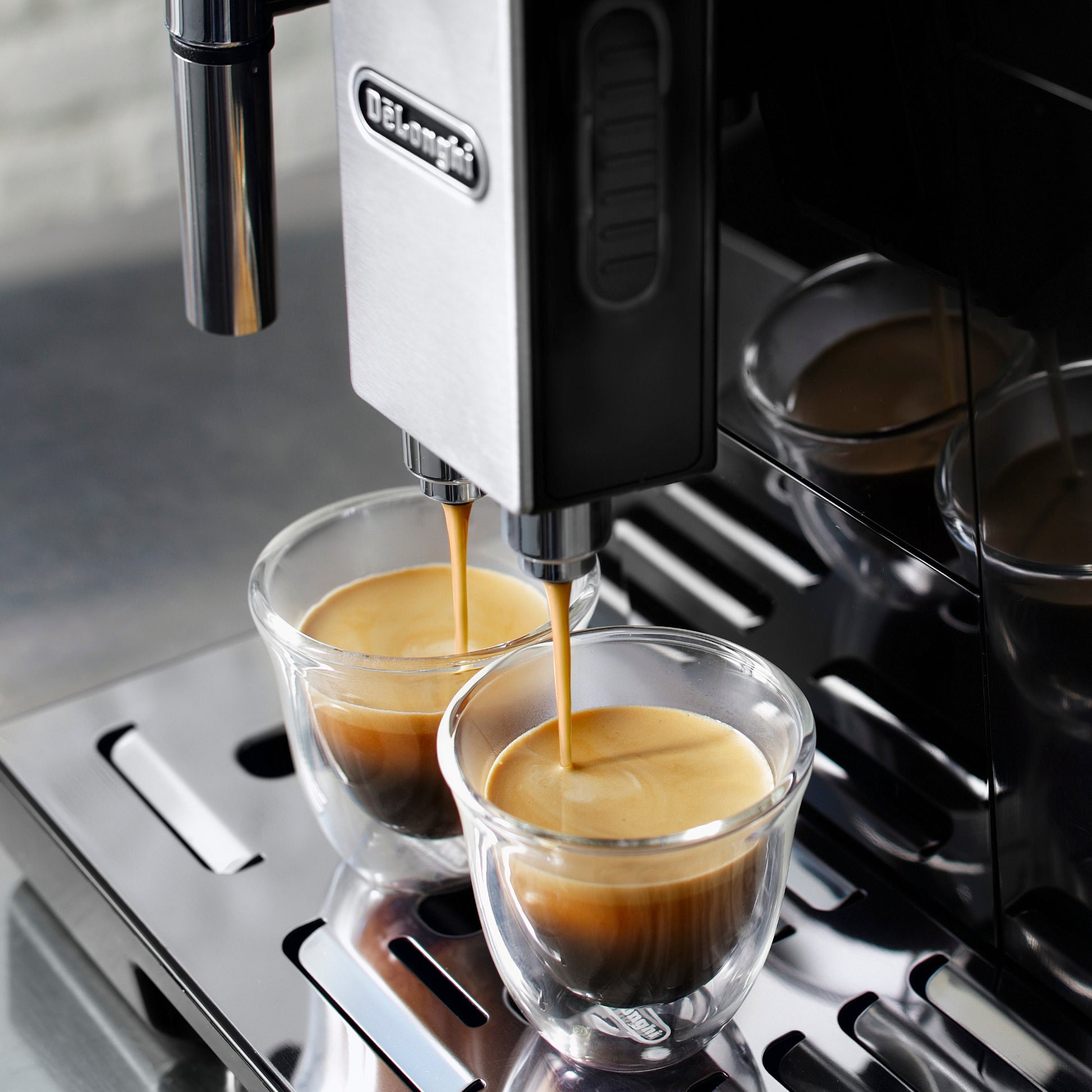 The DeLonghi Eletta Cappuccino ECAM – Whole Latte Love